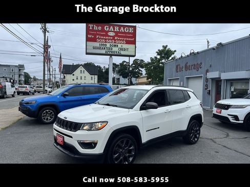 Used 2021 Jeep Compass Latitude AWD/4WD image 1