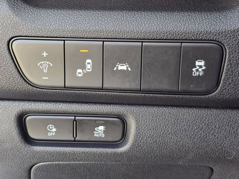 Used 2022 Kia Niro EX w/ Cold Weather Package image 19