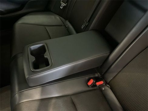 Used 2018 Honda Accord Sport image 24