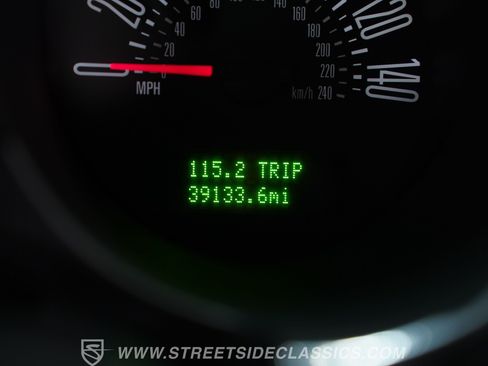 Used 2006 Ford Mustang GT RWD image 40