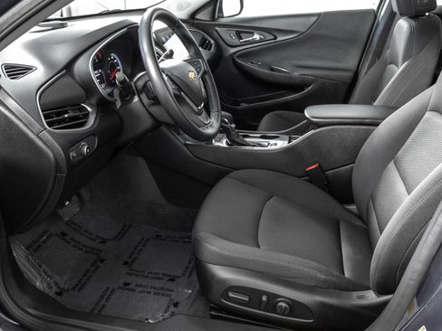 Used 2025 Chevrolet Malibu RS FWD image 7