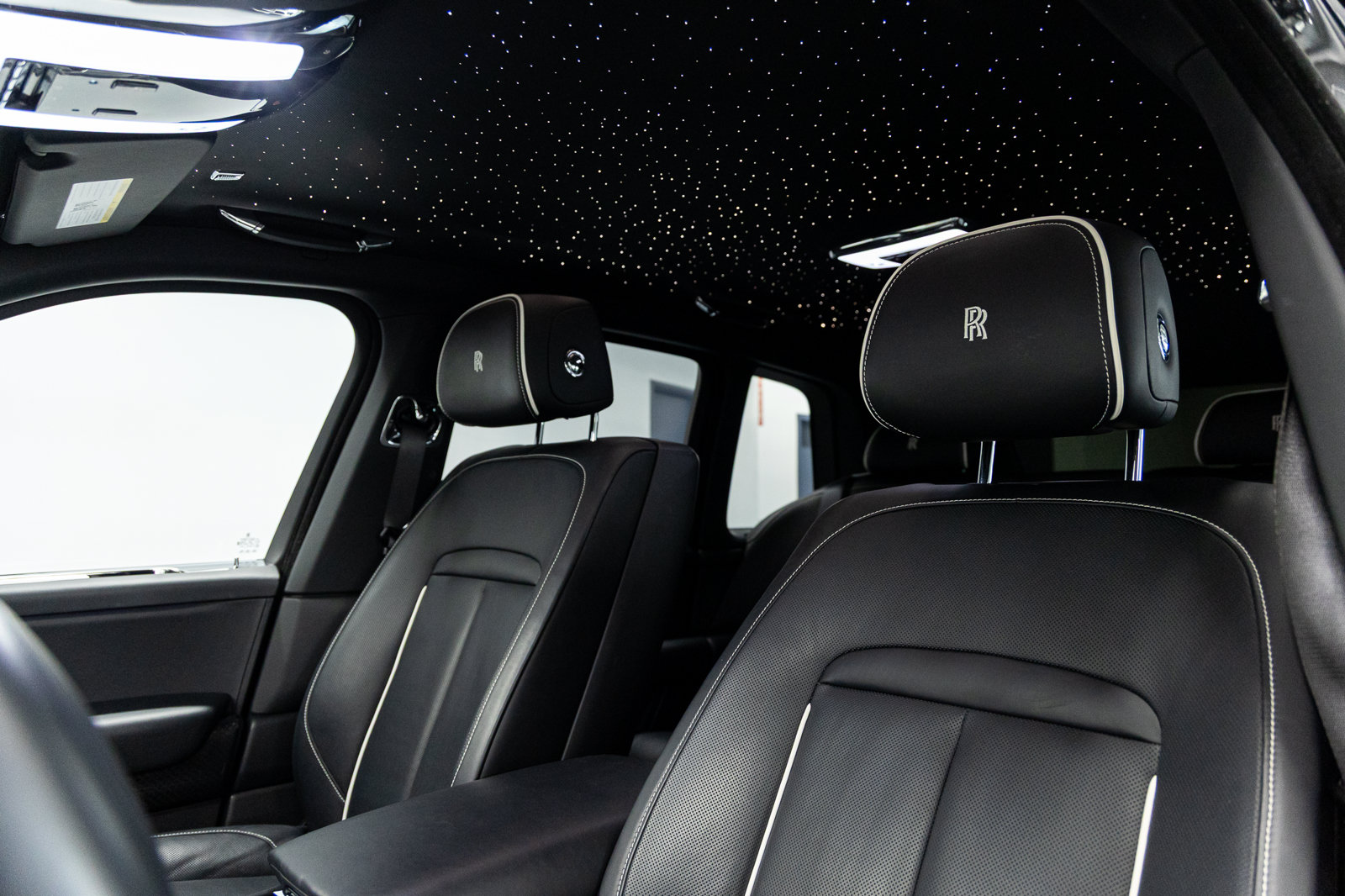 Certified 2024 Rolls-Royce Cullinan Black Badge w/ Driver's Package AWD/4WD image 30