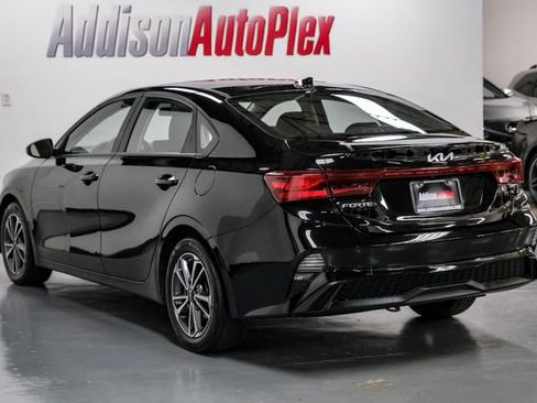 Used 2022 Kia Forte LXS image 9