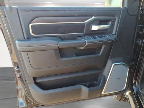 Used 2025 RAM 3500 Laramie AWD/4WD image 13