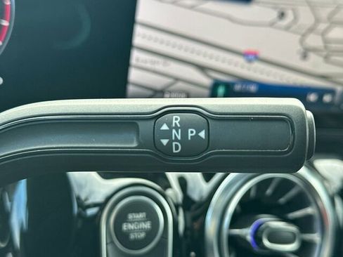 Used 2025 Mercedes-Benz GLA 250 4MATIC image 27