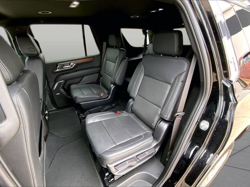 Used 2025 GMC Yukon Denali AWD/4WD image 21