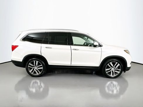 Used 2016 Honda Pilot Elite image 4