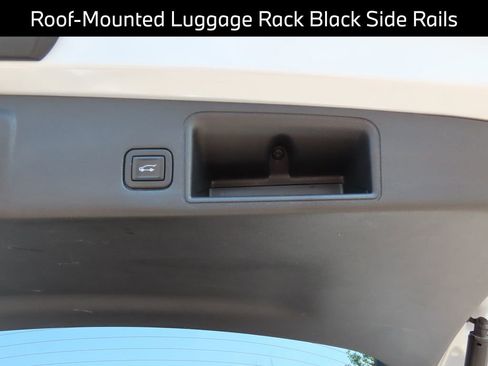 Used 2020 GMC Terrain SLE w/ Driver Convenience Package image 22