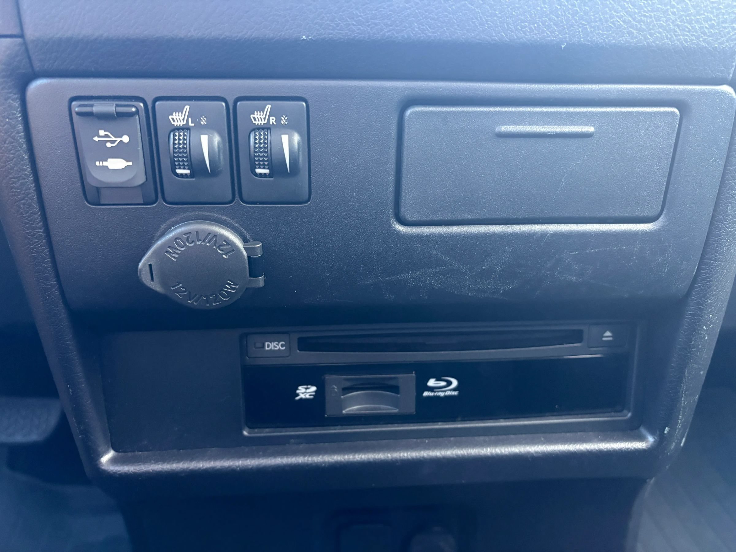 Used 2017 Toyota Sienna SE Premium FWD image 14