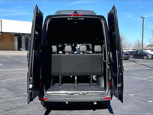 Used 2025 Mercedes-Benz Sprinter 2500 image 36