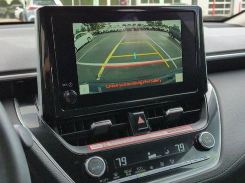 Used 2025 Toyota Corolla Cross XLE w/ Convenience Package FWD image 14