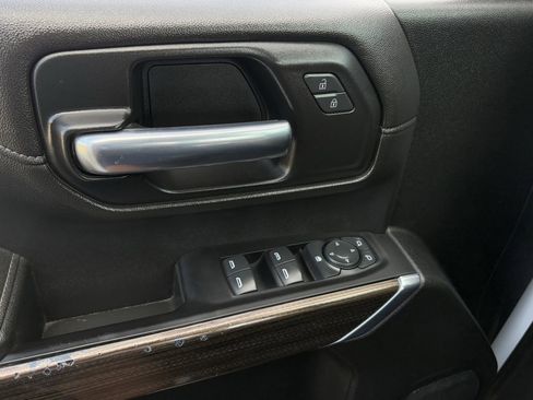 Used 2023 Chevrolet Silverado 2500 LT AWD/4WD image 23