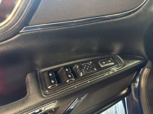 Used 2017 Lincoln Continental Select image 14