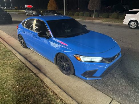 Used 2024 Honda Civic Sport image 1