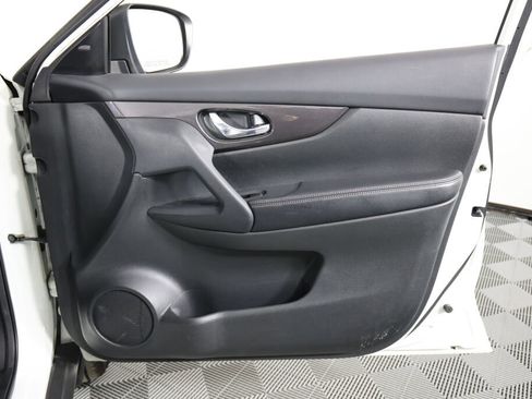 Used 2019 Nissan Rogue S w/ Special Edition Package image 25