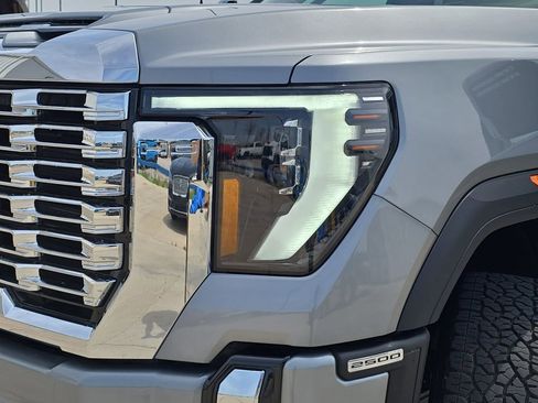 New 2026 GMC Sierra 2500 Denali w/ Denali Reserve Package image 31