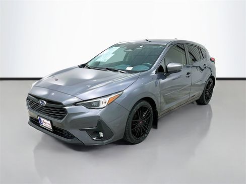 Used 2024 Subaru Impreza 2.0i Sport image 3