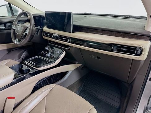 Certified 2022 Lincoln Nautilus Reserve AWD/4WD image 33