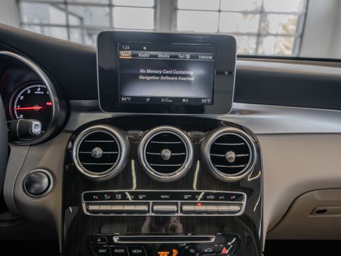 Used 2018 Mercedes-Benz GLC 300 GLC 300 image 20