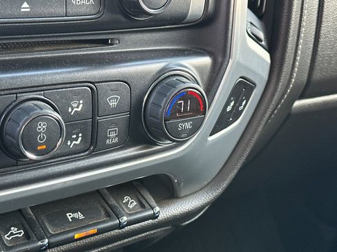 Used 2018 GMC Sierra 1500 SLT w/ SLT Premium Package image 29