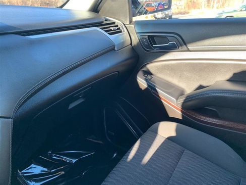 Used 2017 GMC Yukon XL SLE w/ HD Trailering Package image 33