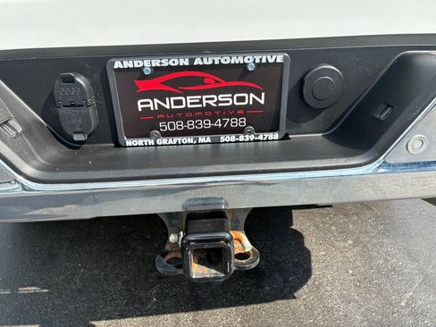 Used 2024 GMC Sierra 2500 Pro w/ 1SA Pro Safety Plus Package AWD/4WD image 12