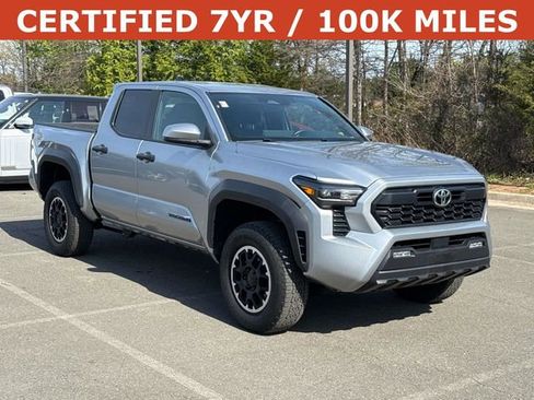 Used 2024 Toyota Tacoma TRD Off-Road AWD/4WD image 1