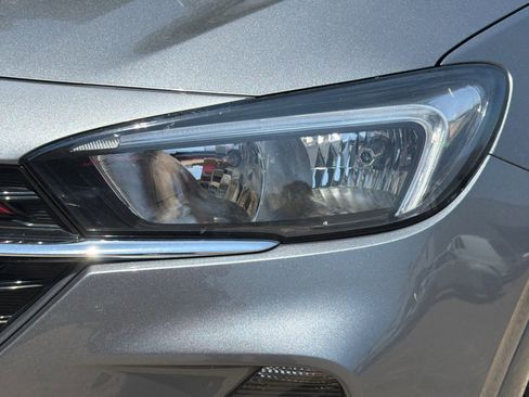 Used 2021 Buick Encore GX Preferred w/ Sport Touring Package FWD image 9