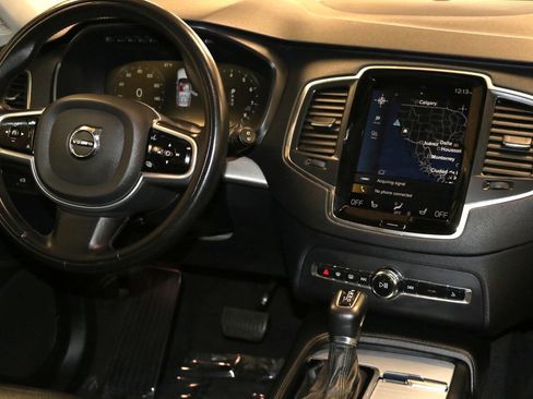 Used 2022 Volvo XC90 T5 Momentum AWD/4WD image 23