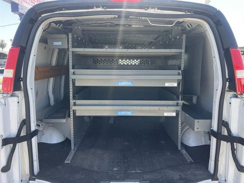 Used 2018 Chevrolet Express 2500 w/ Driver Convenience Package RWD image 12