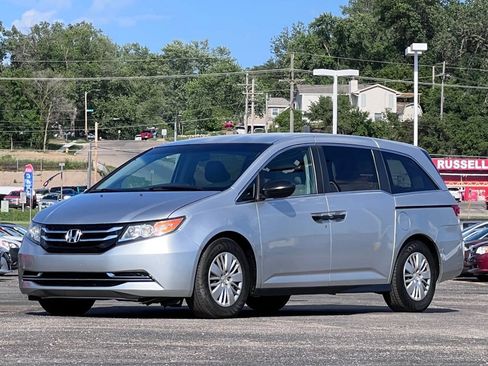 Used 2014 Honda Odyssey LX image 3