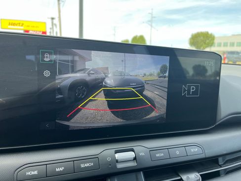 Used 2025 Kia K4 LXS image 22