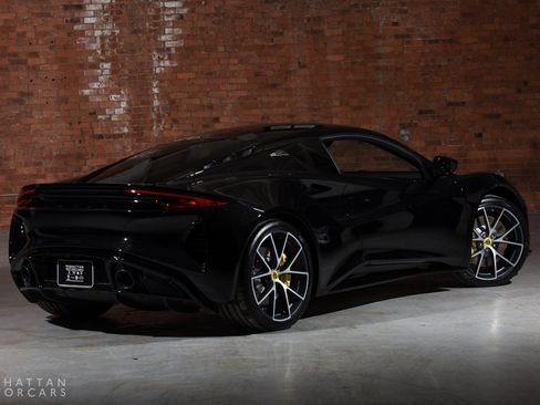 Used 2024 Lotus Emira First Edition image 5