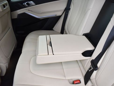 Used 2022 BMW X5 sDrive40i w/ Premium Package image 25