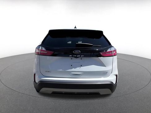 Used 2024 Ford Edge SEL AWD/4WD image 12