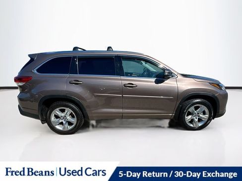 Used 2019 Toyota Highlander Limited AWD/4WD image 12