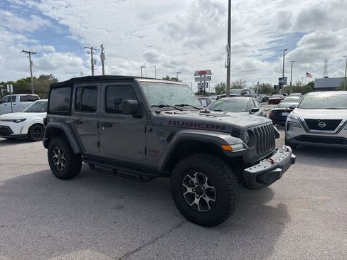 Used 2018 Jeep Wrangler Unlimited Rubicon image 3