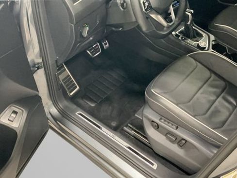 Used 2024 Volkswagen Tiguan SEL R-Line AWD/4WD image 26