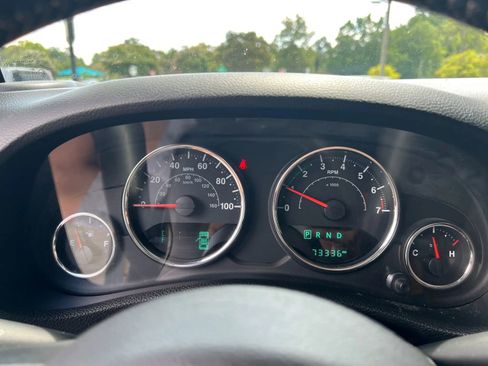 Used 2015 Jeep Wrangler Unlimited Sport image 16