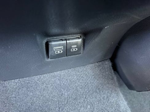 Used 2025 Toyota Camry LE FWD image 10