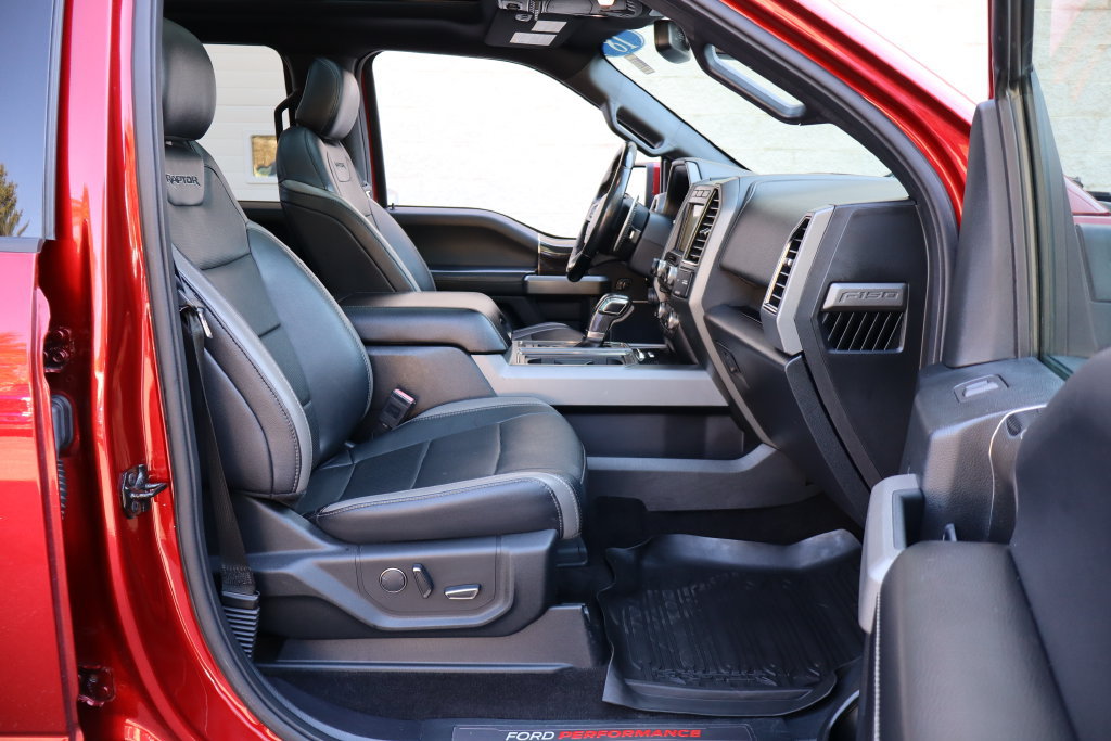 Used 2018 Ford F150 Raptor w/ Equipment Group 802A Luxury AWD/4WD image 38