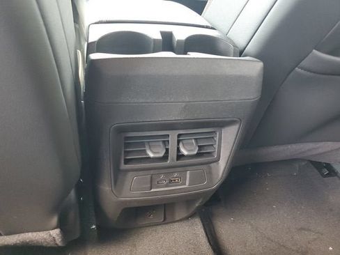 New 2026 GMC Canyon AT4 AWD/4WD image 16