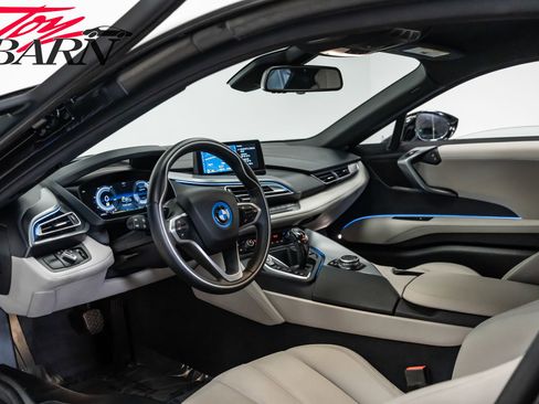 Used 2015 BMW i8 image 43