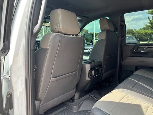 Used 2024 Chevrolet Silverado 2500 ZR2 w/ Technology Package AWD/4WD image 38