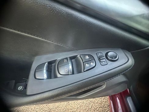 Used 2020 Nissan Maxima 3.5 S image 12