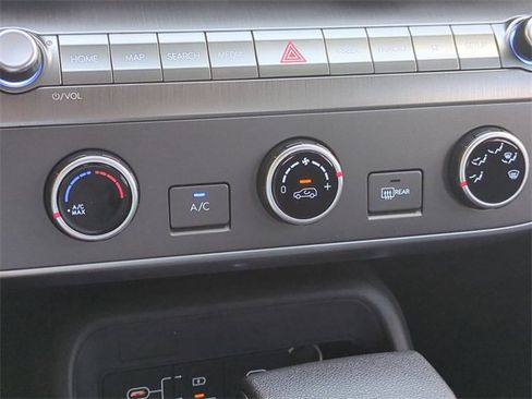 New 2026 Hyundai Kona SE image 24