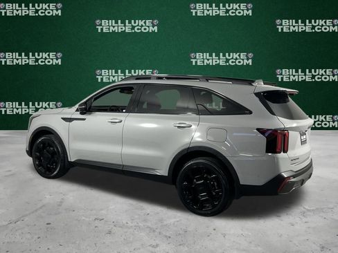 Used 2025 Kia Sorento SX Prestige w/ Olive Brown Leather Package image 9