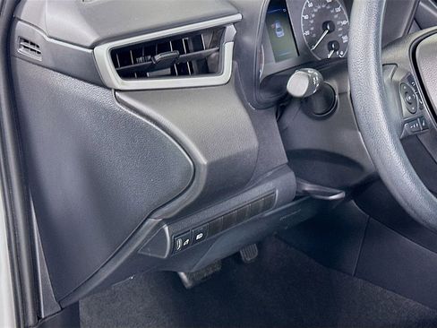 Certified 2024 Toyota Corolla LE image 10
