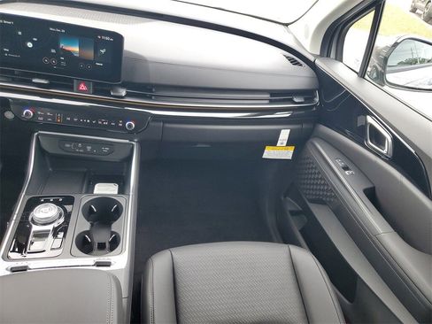 New 2026 Kia Carnival SX Prestige image 29