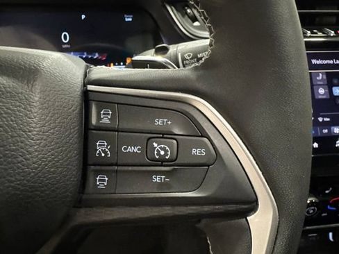 Used 2023 Jeep Grand Cherokee L Laredo AWD/4WD image 14